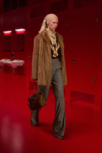 Look 2